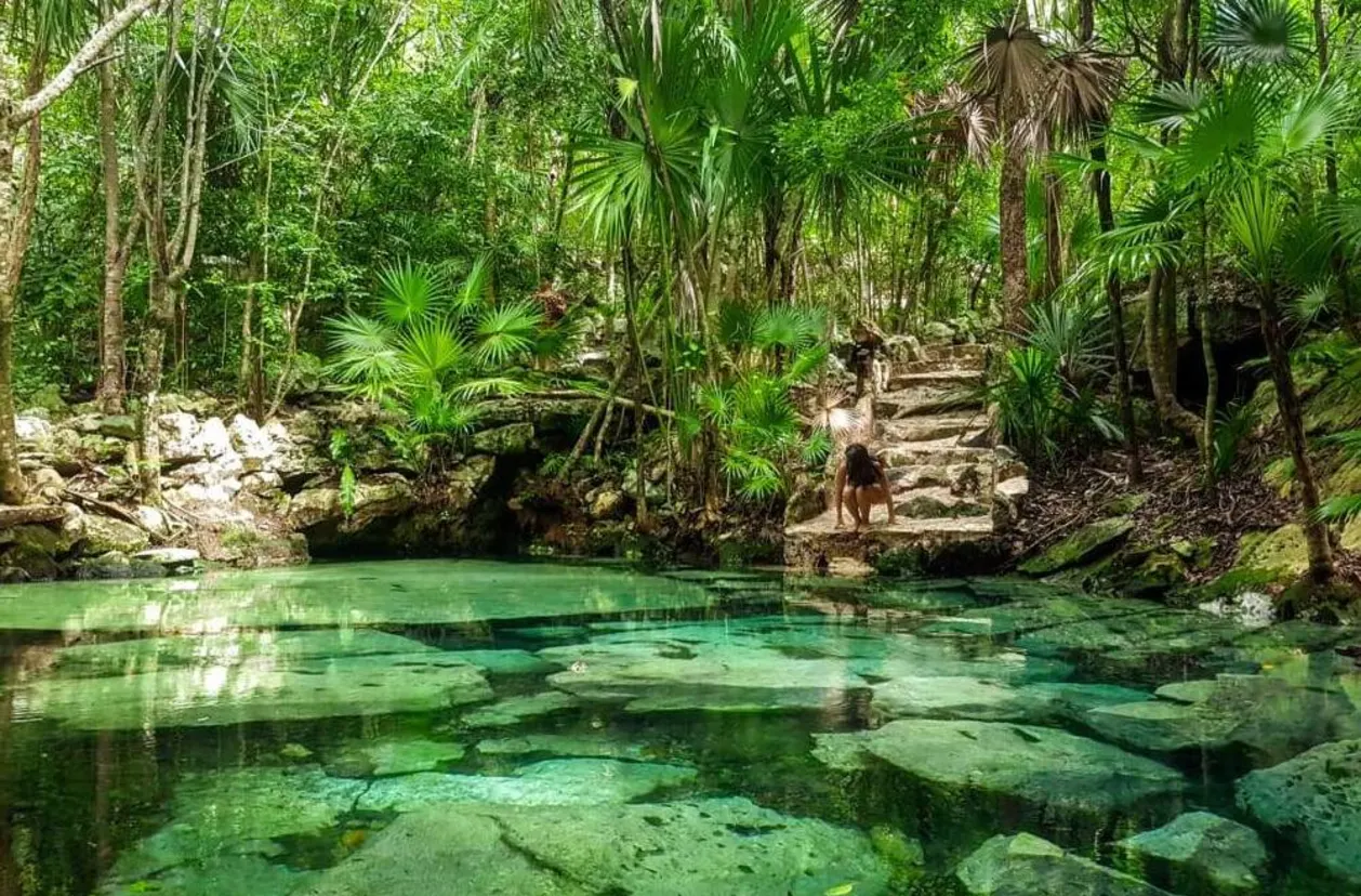 cenote azul riviera maya yucatan peninsula